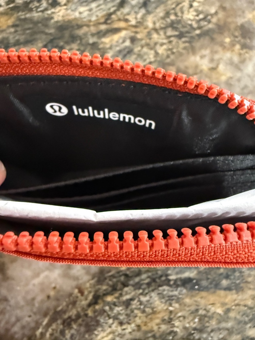 NWT Lululemon Clippable Card Pouch Orange Zip Wallet Keychain Clip Travel - Picture 11 of 15
